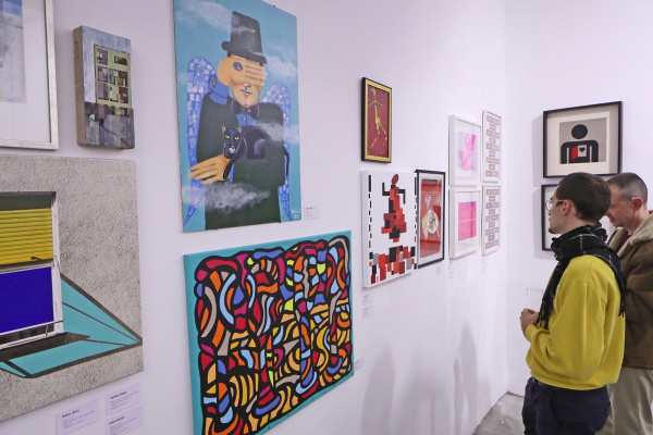 Művészek a Heti Betevőért kiállítás és jótékonysági aukció 2023