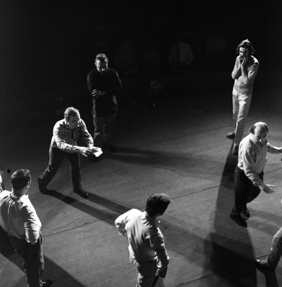 Aki tiltakozásul lemondott a Magyar Táncművészek Szövetségének tiszteletbeli elnökségi tagságáról