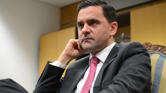 A portugál miniszterelnök tudta, mi a dolga, amikor kormánya korrupcióba keveredett 