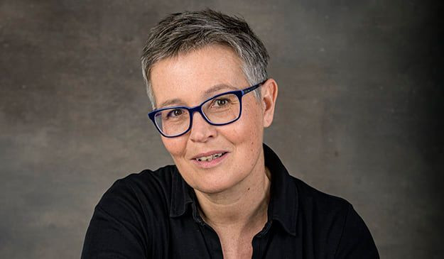 Selyem Zsuzsa: Az a napverte sáv