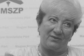 Elhunyt Kósáné Kovács Magda