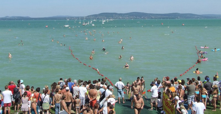 Elmarad a hétvégi Balaton-átúszás