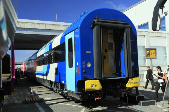 Se magyar busz, se magyar vasúti személykocsi