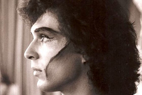 Bakugrások, buheracsodák és tánc