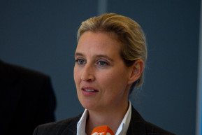 Orbán alig várja a szélsőjobboldali pártvezérrel való találkozást 