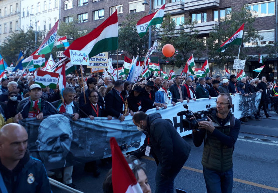 CEU-Závecz-kutatás: A magyar a legjobboldalibb nemzet Európában