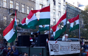 Márciusban újra indulhat a Békemenet