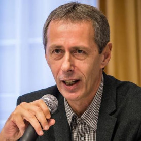 Radó Péter: A kormány nem megoldotta a problémákat, hanem szétdúlta a rendszert