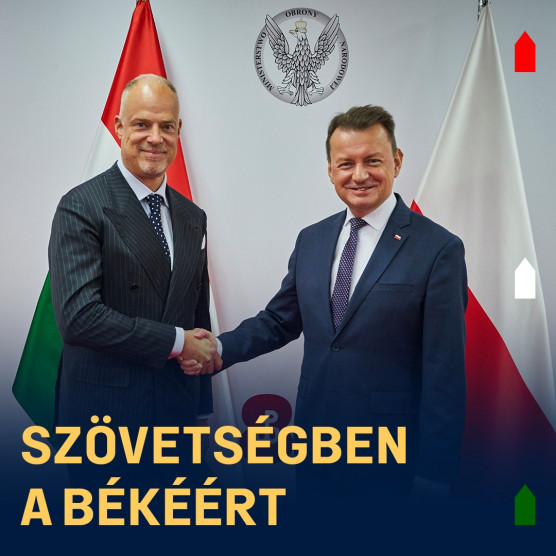 A magyar hadügyminiszter újra barátkozik lengyel kollégájával