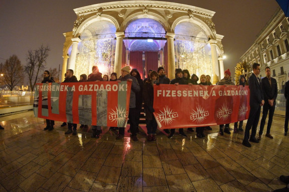 Egy vidéki helyszín sem fogadta a Szikra Mozgalom nyári táborát