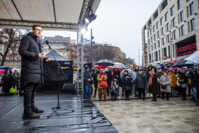 Átadta a felújított Blaha Lujza teret Karácsony Gergely