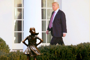 Trump egyszerűen felállt a tárgyalóasztaltól