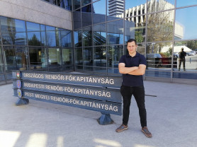 Rabosították a Mi Hazánk budapesti elnökét, amiért nyáron átfestette a ferencvárosi padot