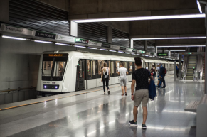 Gázolt a 4-es metró