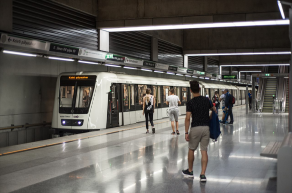 Gázolt a 4-es metró