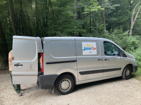 Játéktár menekült gyerekeknek