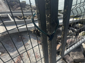 Ismét lezárt egy NER-es szálloda egy szántódi strandterületet