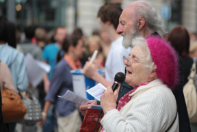 Tovább dolgozik, de kevesebb lesz a nyugdíja