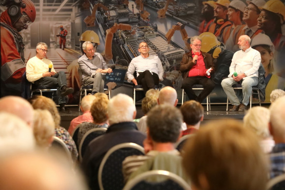 Basszus – megjött!