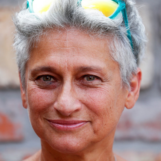 Klubdélelőtt - telefonon