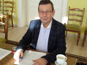 Szarvas fideszes polgármestere szerint a koronavírusos beteget úgy kell kezelni, mint a leprást