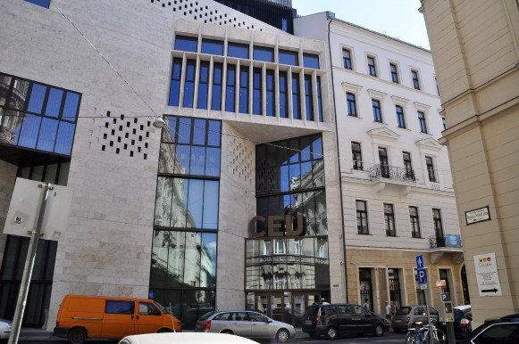 Mégis visszatérhet a CEU Budapestre