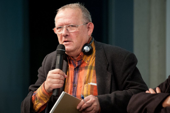 Adam Michnik: Ne az oroszokat tartsuk bűnösnek, hanem Putyint és követőit, köztük Orbánt