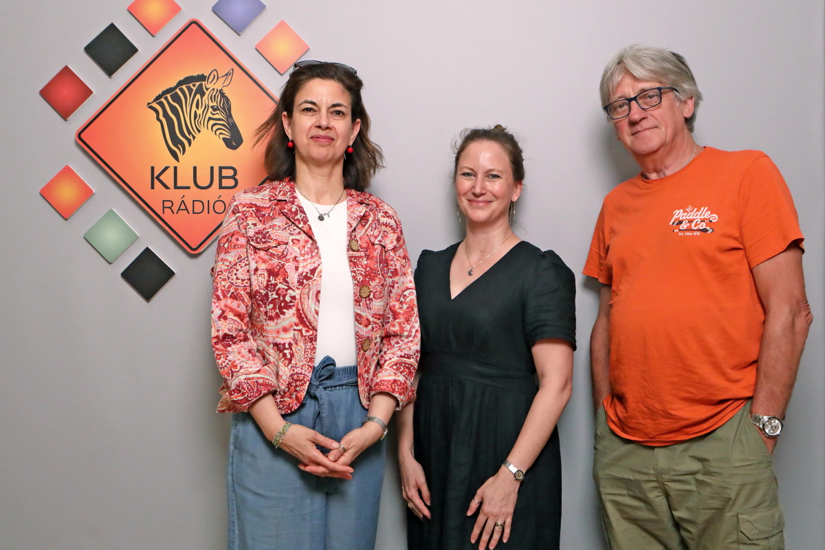 Másrészről: Dr. Kulcsár Gabriella , Adler Katalin