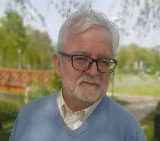 Kilépett a DK-ból volt európai parlamenti képviselőjük, amiért a párt nekiment a Mediánnak