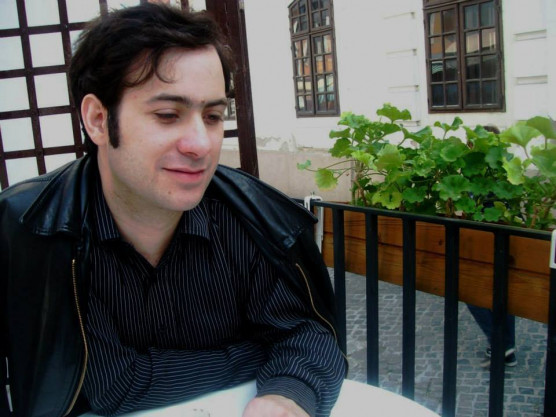 Ayhan Gökhan: Hó és eső és kórház és minden