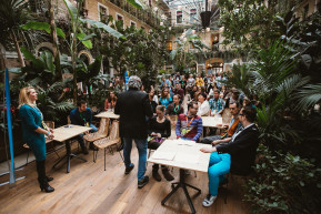 Kiút a civileknek, üzlet a vállalatoknak