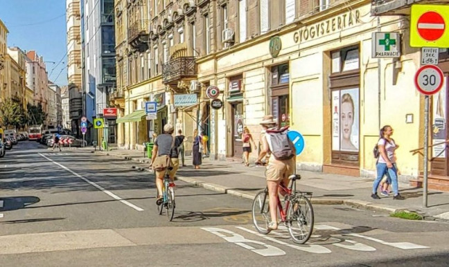 Niedermüller Péter: Bele fog fulladni a város a saját autógázába