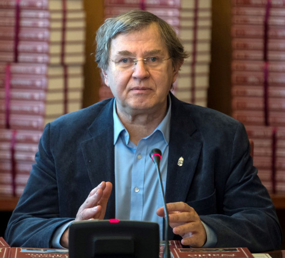 A kormánypárti Bencsik Gábor szerint tarthatatlan a magyar közmédia elfogultsága