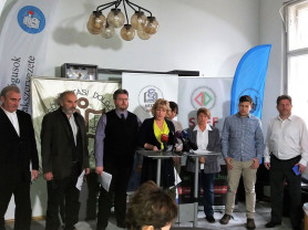 Áder most tízszer annyit keres, mint egy szociális munkás