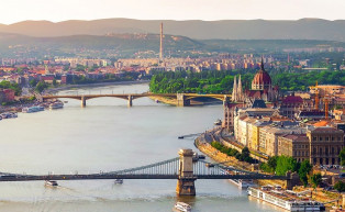 Magyarország még (fenntartható) demokrácia?