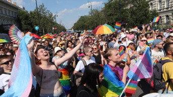 A Fidesz benyújtotta a törvénymódosítást, amivel betiltaná a Pride-ot 