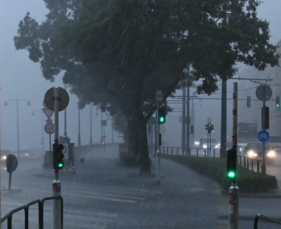 Kegyetlen vihar csapott le Budapestre 