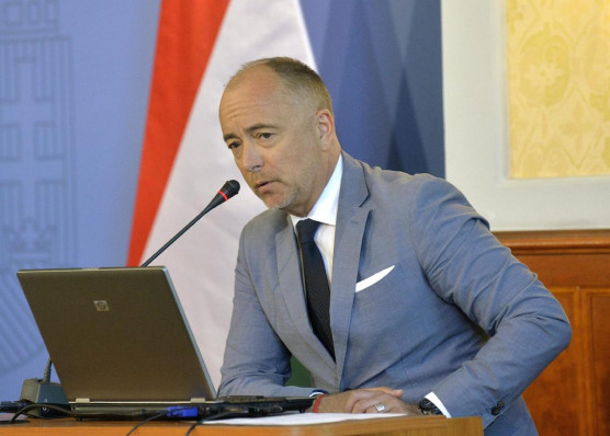 Hivatalosan is felmentették a bangkoki magyar nagykövetet