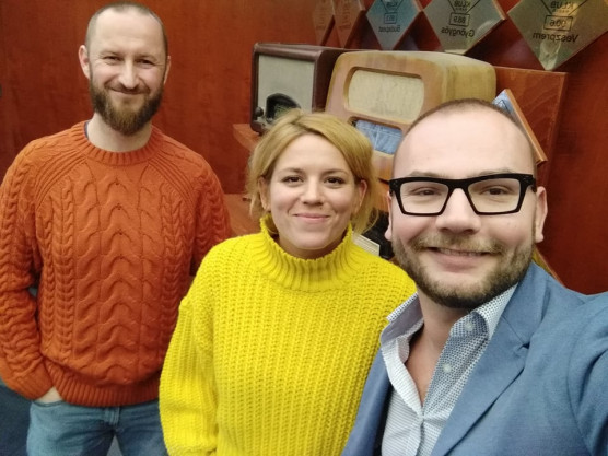 Ceglédi inverz kabrióról, Bata Éva csaposságról mesélt