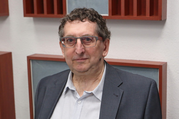 Csaba László: Vissza kell fogni a kiadásokat az új kormánynak