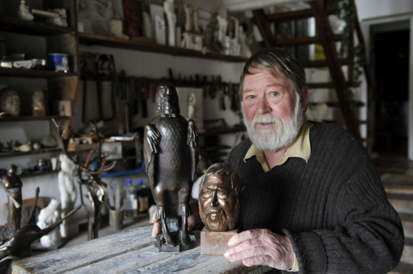 Elhunyt Csíkszentmihályi Róbert Kossuth-díjas szobrászművész