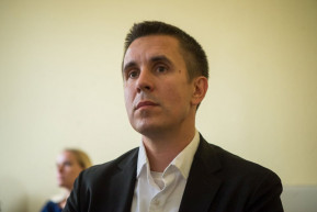 Fideszes pénzmosási ügyeket kellene vizsgálni Czeglédy szerint