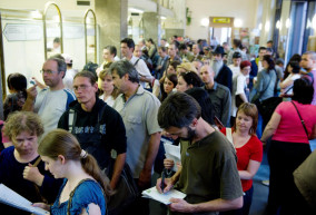 Kétszer emelkedhet a minimálbér idén