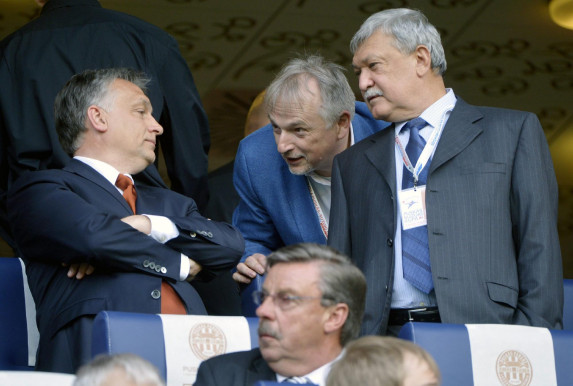 Orbán az európai elit istencsapása