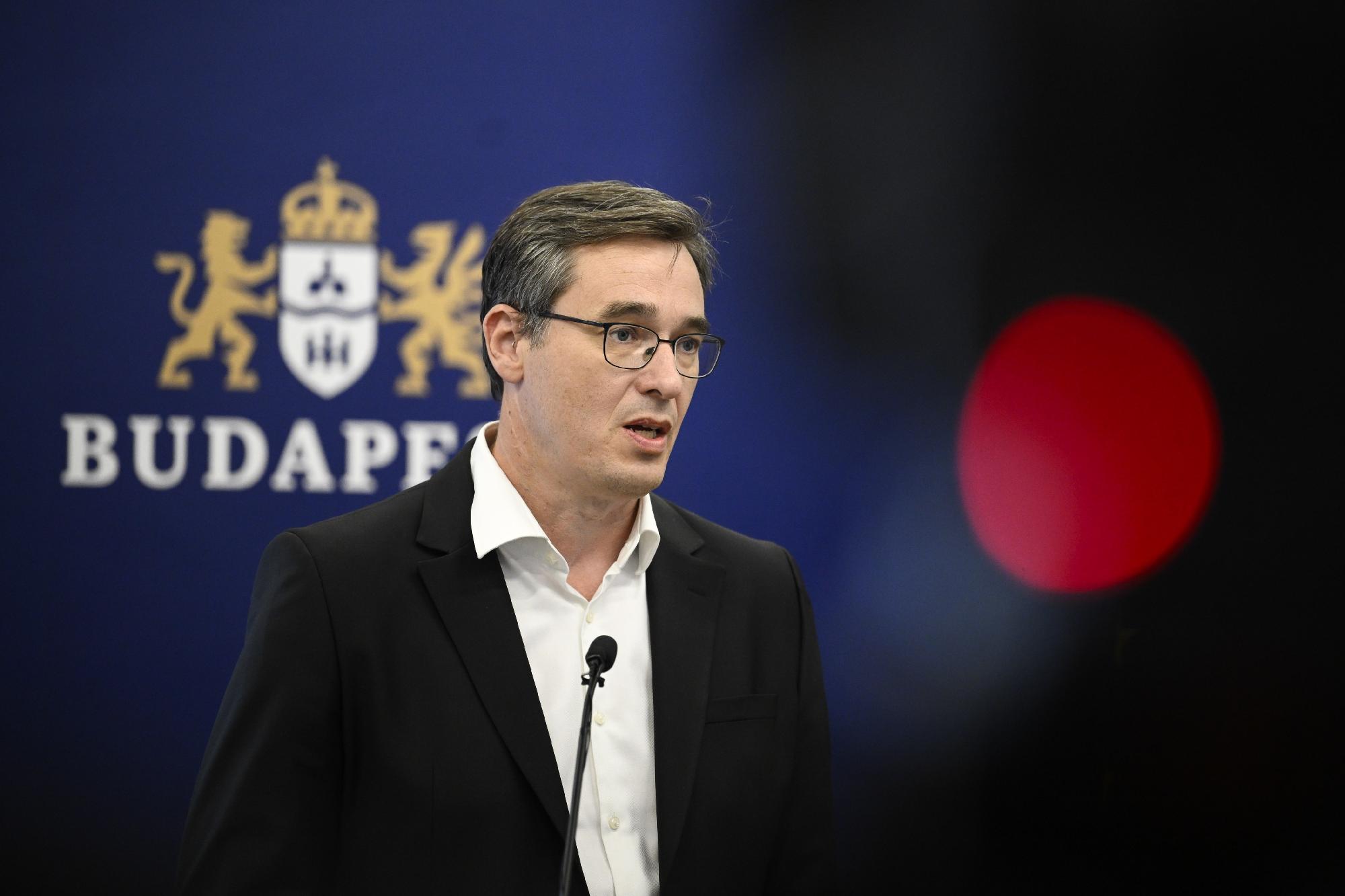 Karácsony Gergely és más MÖSZ-vezetők sajtótájékoztatój