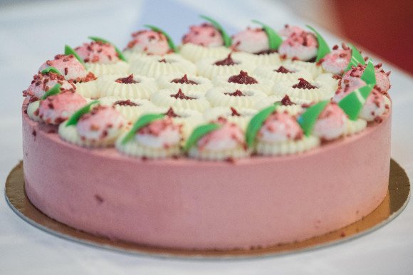 Válasszon! Boldogasszony csipkéje, vagy Kicsi gesztegye