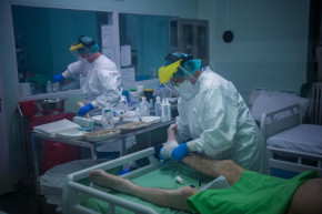 Levegőt kellene kapniuk az egészségügyieknek