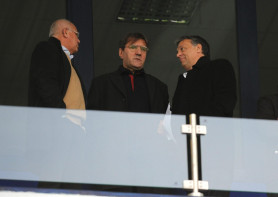 Eperjes Károly: Viktor embert próbáló küzdelmet folytat