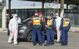 Koronavírus - Keresik a megoldást az EU vezetői