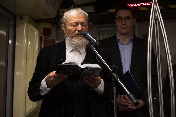 Hegedűs D. Géza: Az ember szabadságra született